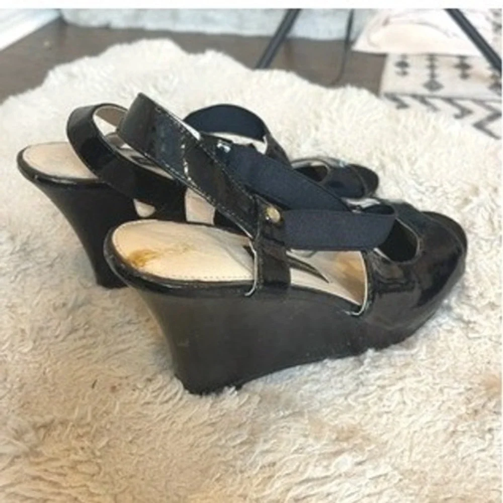 Dana Buchman Black Patent Peep Toe Wedge Sandals Elastic Slingback Shoes
